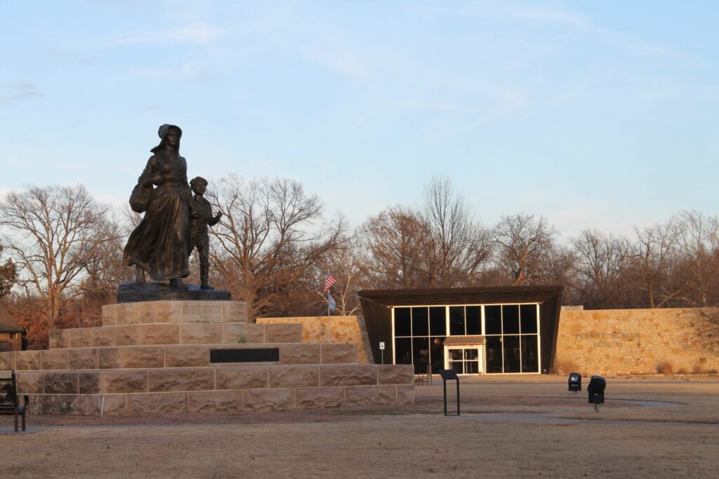 Pioneer Woman Museum & Statue